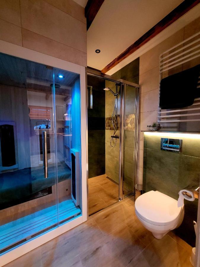 Urocza Kryjowka Ze Spa Lesko Esterno foto
