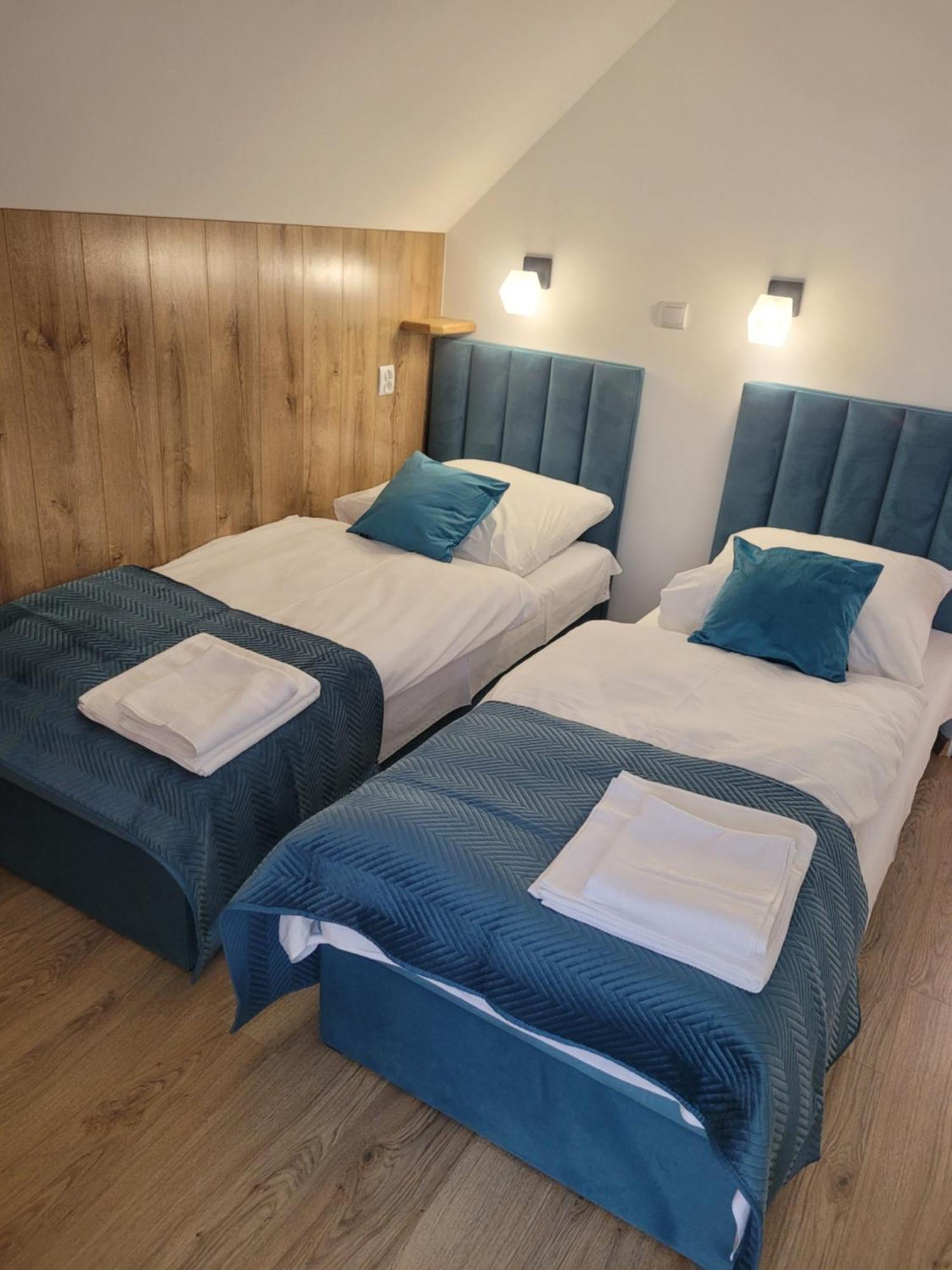 Urocza Kryjowka Ze Spa Lesko Esterno foto